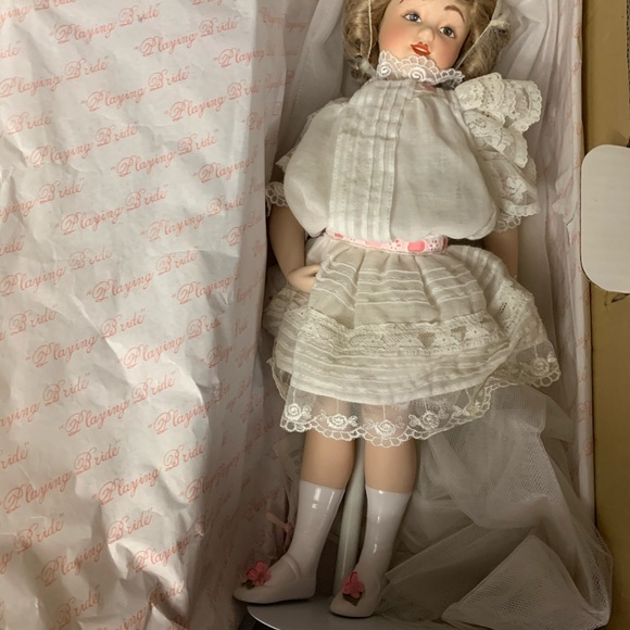 Vintage “Playing Bride” doll by Maud Humphrey Bogart - Picture 3 of 5